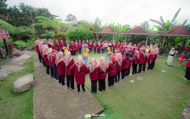 Kegiatan Outbound Kebersamaan