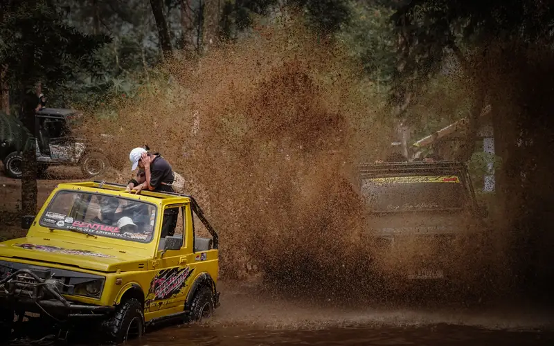 Sensasi Offroad Lumpur & Susur Sungai